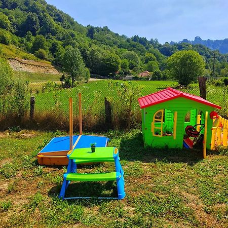 Luna Rock Glamping Brezoi - Blue Scai Buitenkant foto