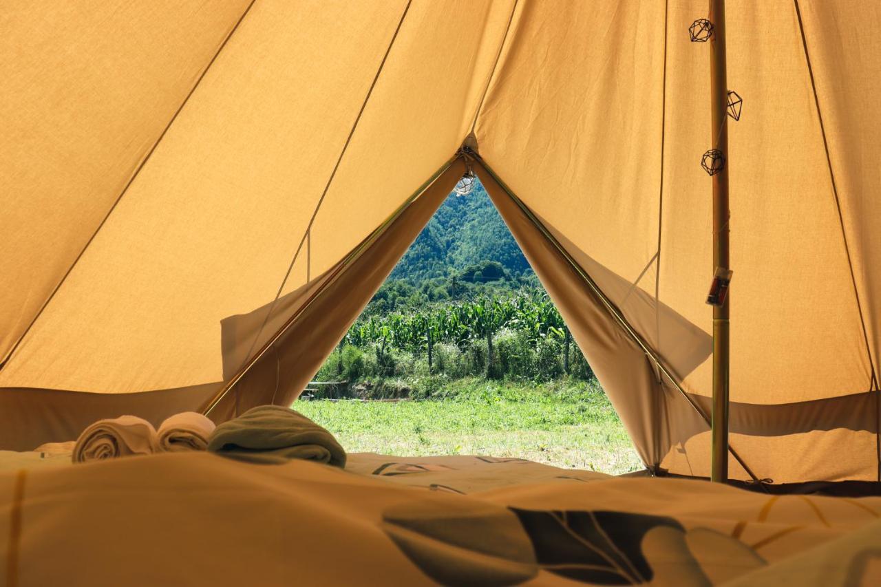Luna Rock Glamping Brezoi - Blue Scai Buitenkant foto