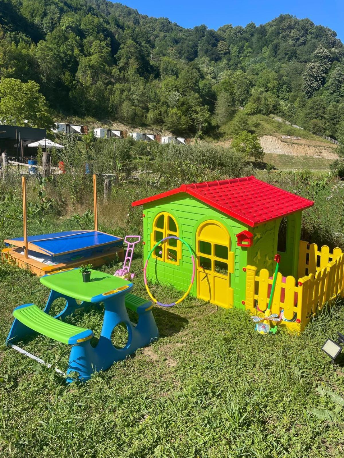Luna Rock Glamping Brezoi - Blue Scai Buitenkant foto