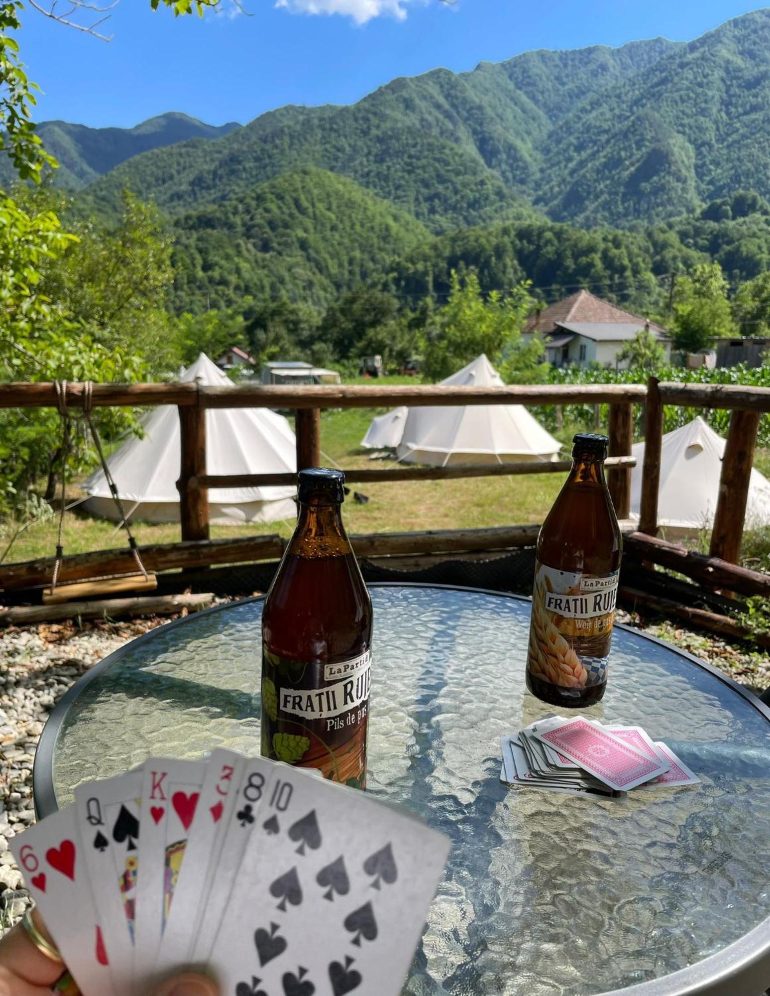 Luna Rock Glamping Brezoi - Blue Scai Buitenkant foto
