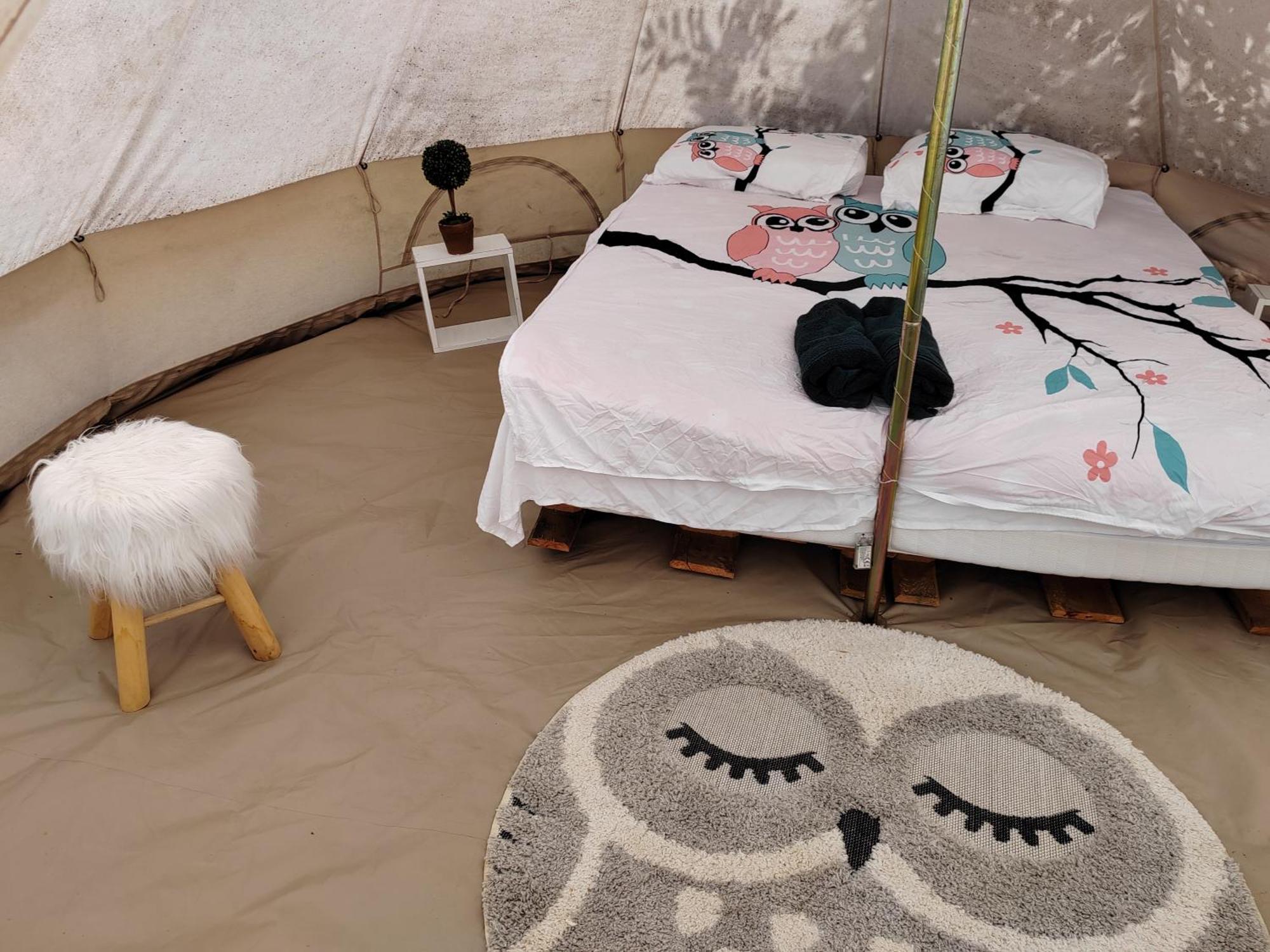 Luna Rock Glamping Brezoi - Blue Scai Hotel Buitenkant foto